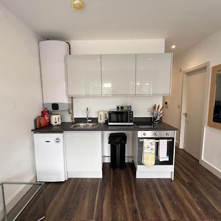 Star London Finchley Road 1-Bed Hideaway Apartman Kültér fotó